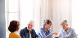 Free-to-Play vs. Pay-to-Play: Which Gaming Model Is Best for Seniors?