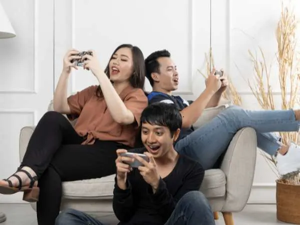 IPhone Games To Play With Friends IPhone Games To Play With Friends